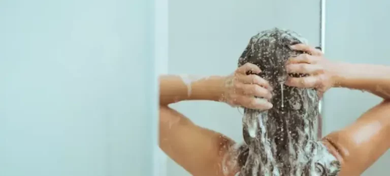 Cara Keramas yang Benar untuk Rambut Rontok agar Tidak Semakin Parah