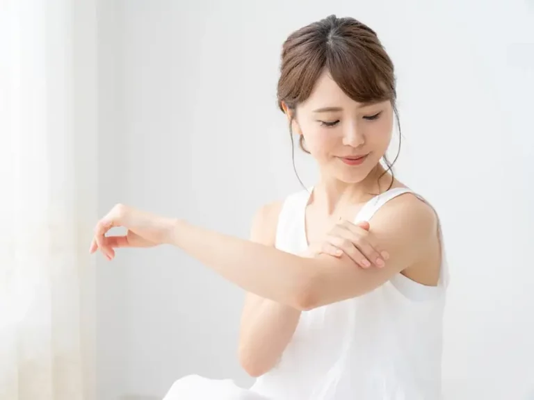 Rekomendasi Pelembab Badan untuk Kulit Kering Agar Tetap Lembab