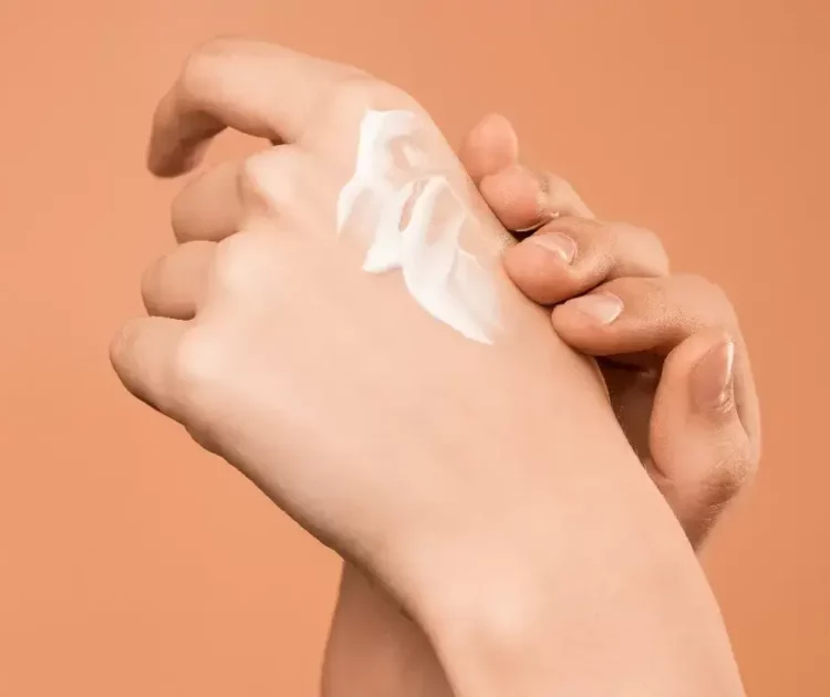 handbody untuk memutihkan dan melindungi dari UV