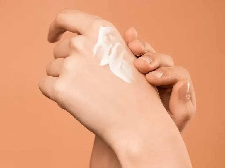 Handbody untuk Memutihkan dan Melindungi Kulit dari UV