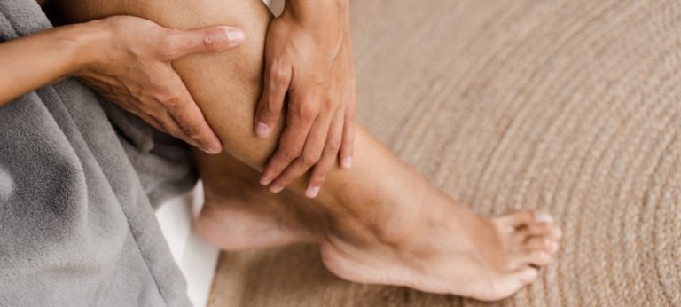 Bekas Luka Menghitam? Ini Handbody yang Bisa Mencerahkannya