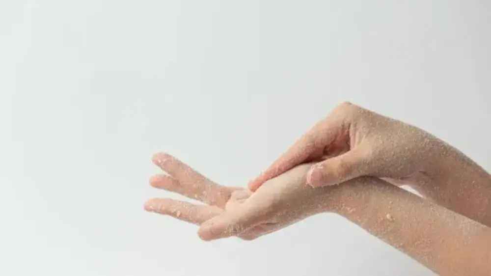 Cara Alami Mengatasi Kulit Kering pada Tangan dan Kaki