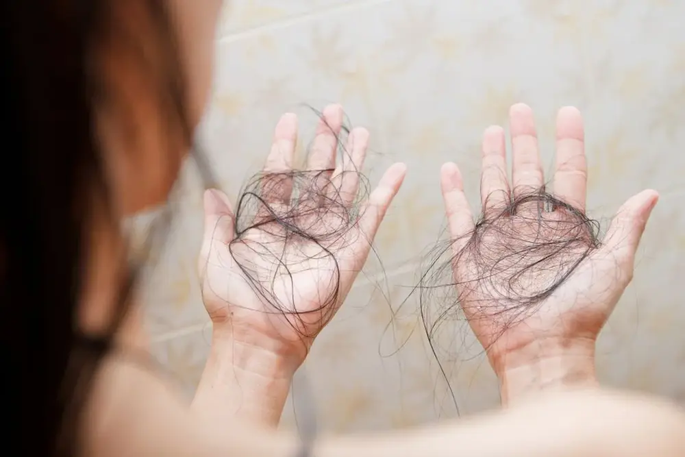 8 Bahan Alami untuk Rambut Rontok yang Ampuh dan Mudah Didapat