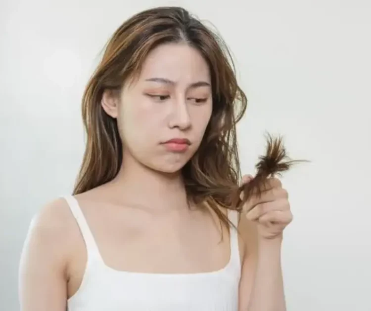 Ciri-Ciri Rambut Rusak yang Sering Diabaikan