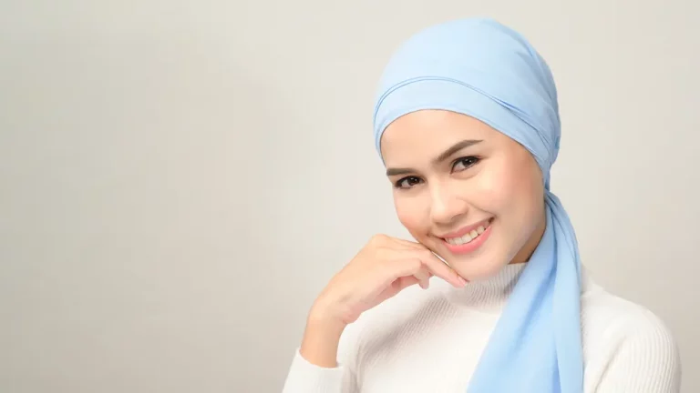 Kenapa Rambut Harus Dikeringkan Sebelum Berhijab? Ini Dampaknya Jika Diabaikan